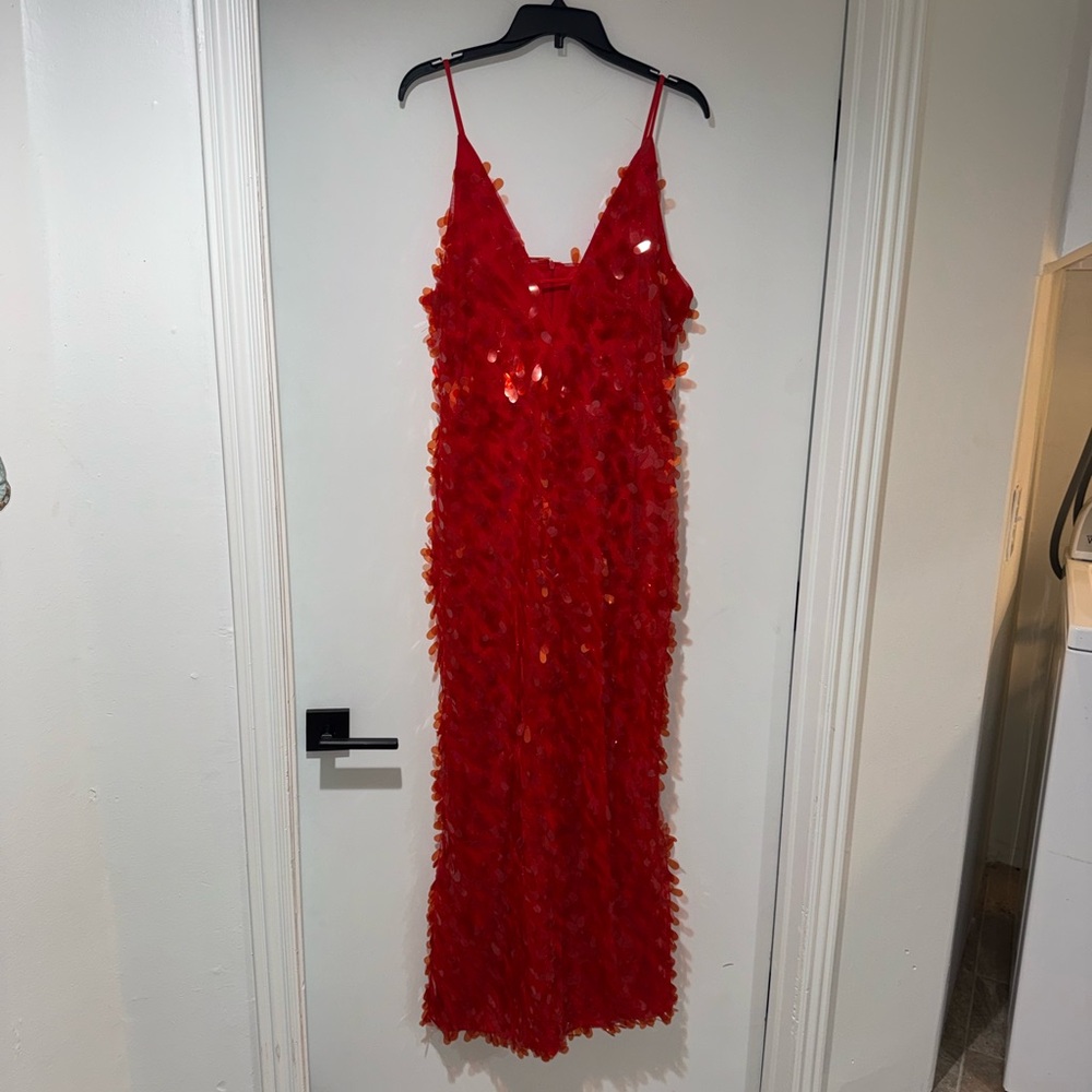 NWT Sequined V-Neck Fitted Party Maxi Dress from LikeMyChoice - size Large